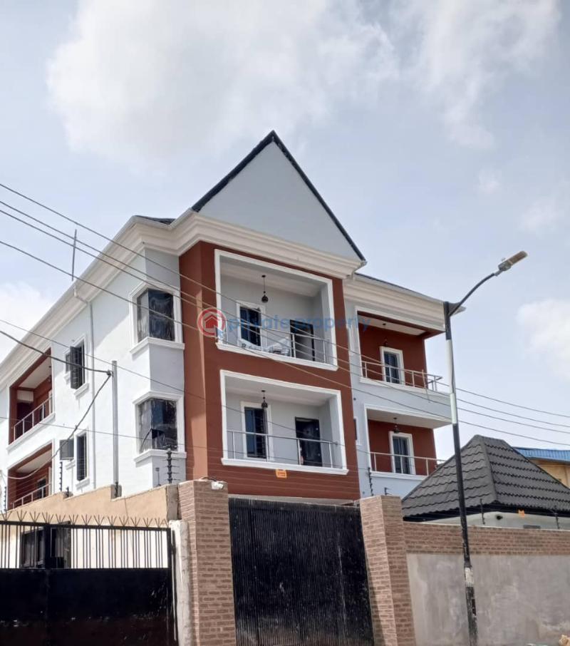 For sale: 3 bedroom Block Of Flats Off College Road Ogba Bus-stop Lagos (PID: 9PBNGV)