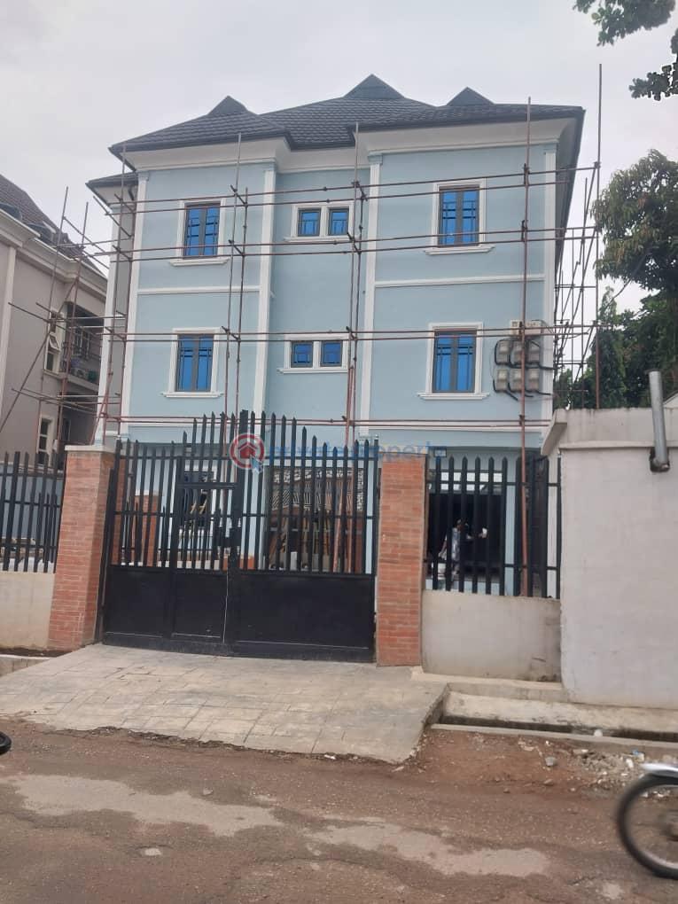 For rent: 3 bedroom Flat & Apartment Oke-ira Ogba Lagos (PID: 0PBPZS)