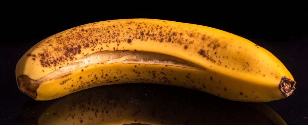 Something Really Awesome Happens When You Use Banana Peel As An Ingredient