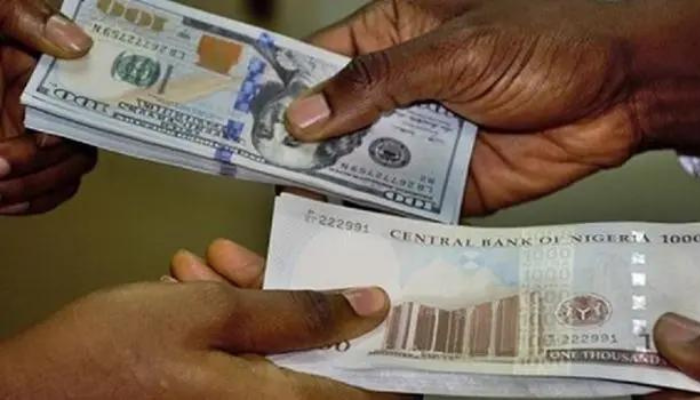 Dollar crashes to N1,173 at official market as CBN intervenes