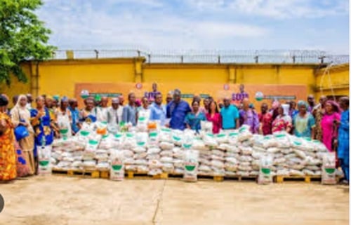 FG distributes agro-inputs to Lagos, Nasarawa farmers to boost food production