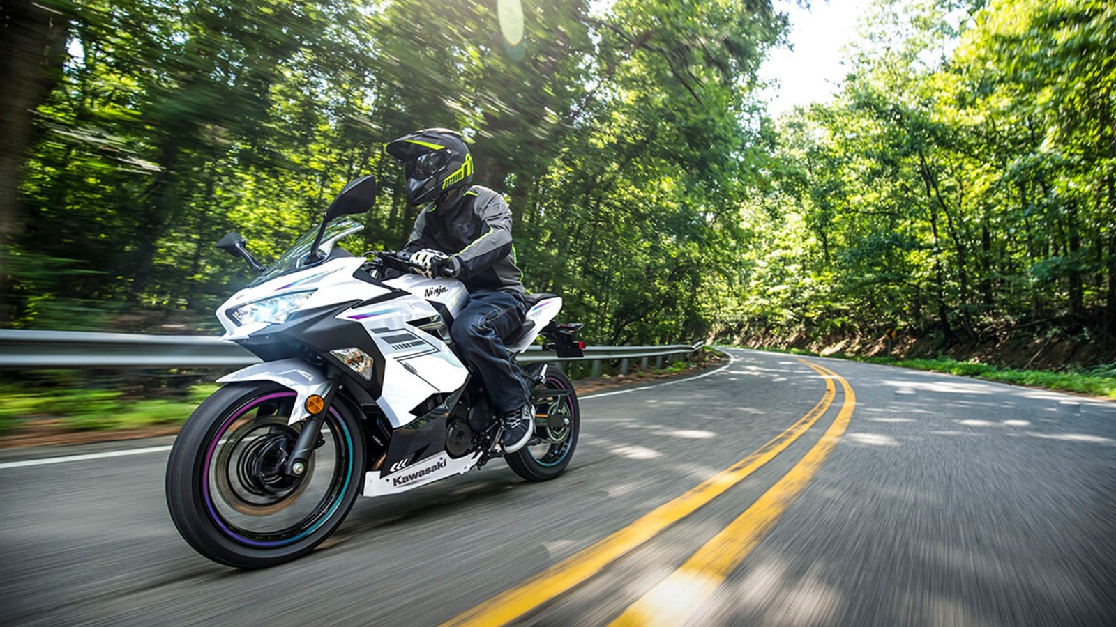 How Fast Is The Kawasaki Ninja 400? A Look At Its Top Speed And Acceleration Times