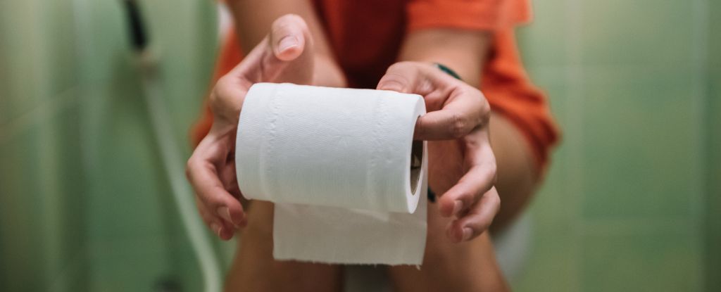 Your Constipation Could Be Having a Serious Impact on Your Heart : ScienceAlert