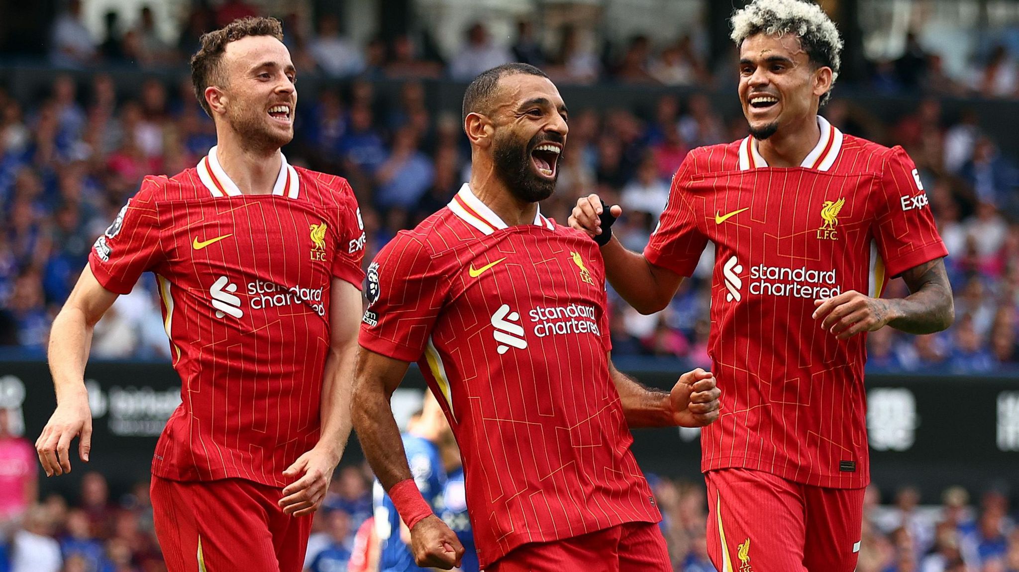 Liverpool opens Premier League campaign with gritty win over Ipswich