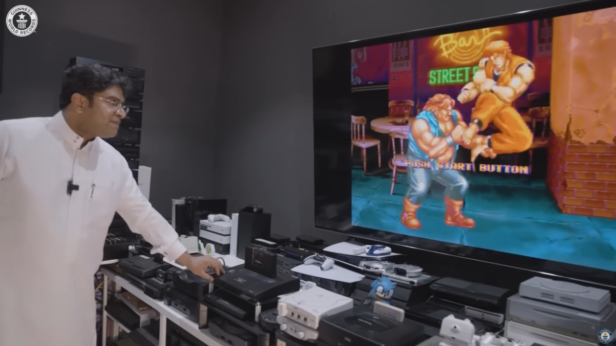 Meet The Man Who Set A World Record By Hooking Up 444 Consoles To One TV