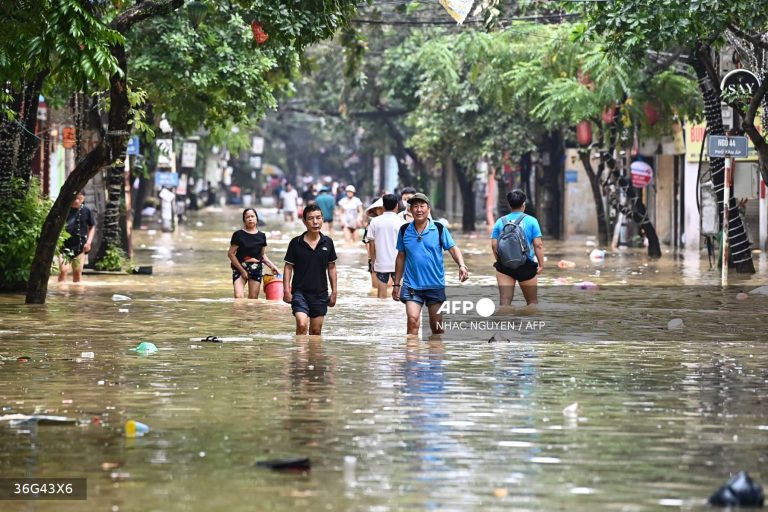 Death Toll Passes 200 As Asia Battles Floods 