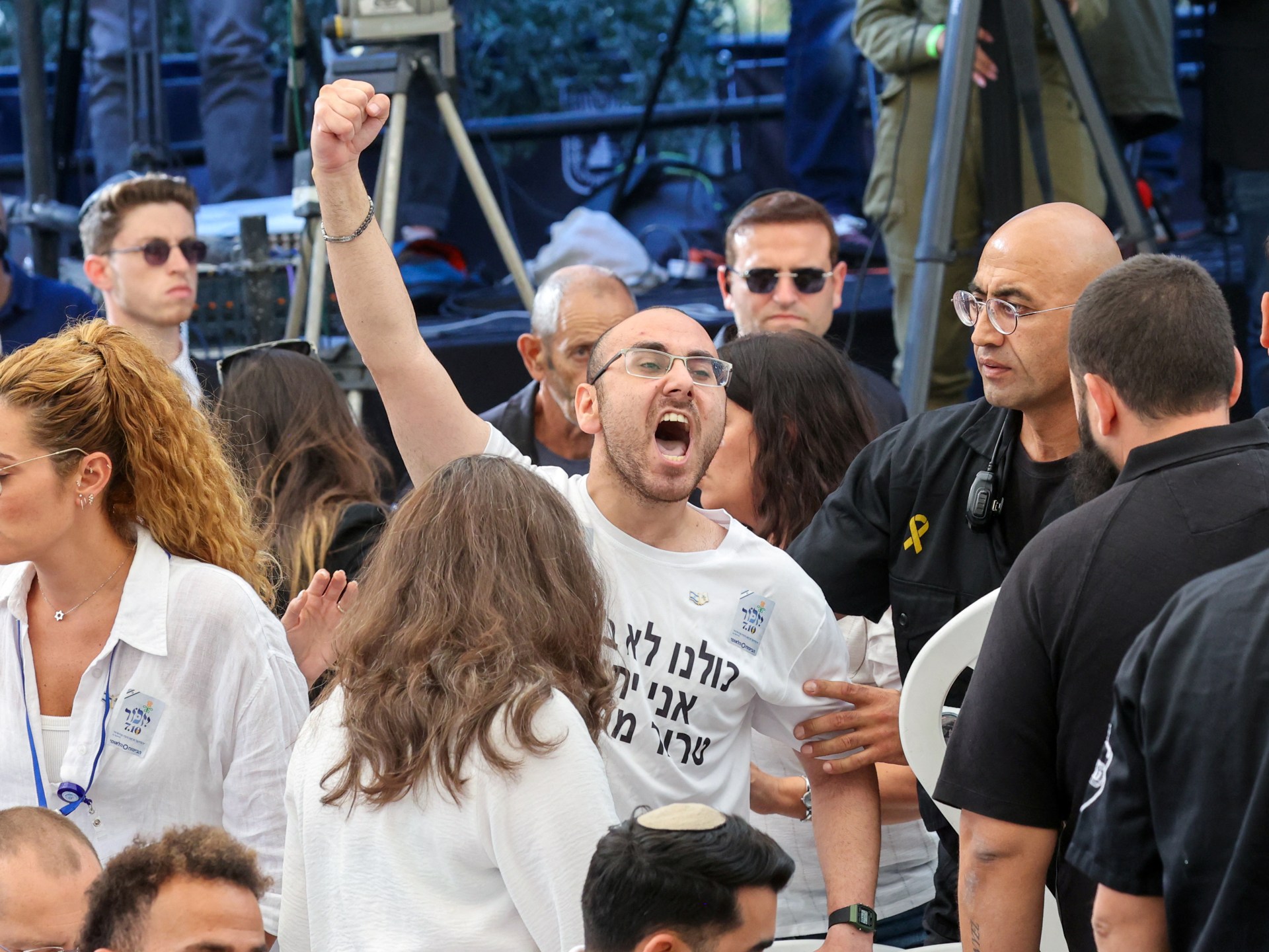 Israeli Protesters Interrupt Netanyahu’s Speech As Gaza Truce Talks Resume