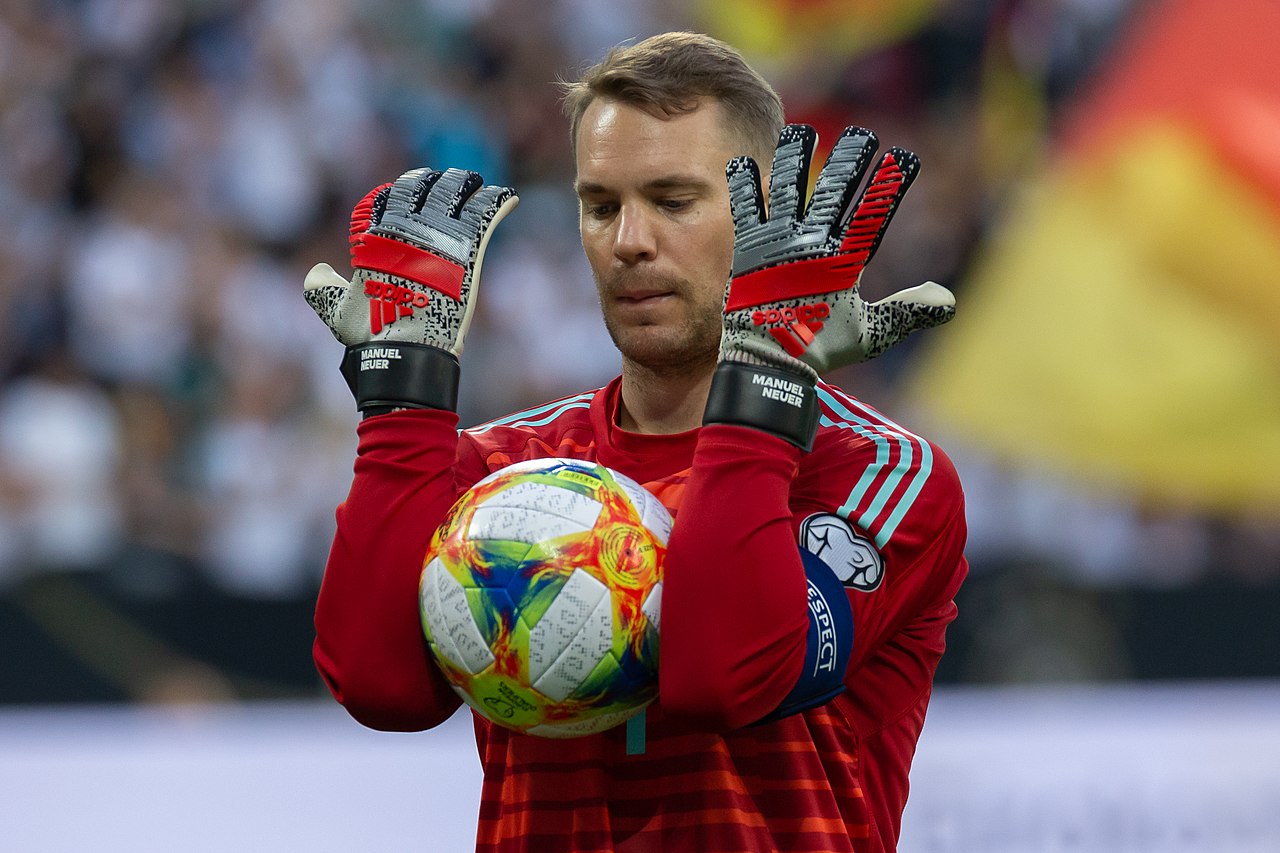 UCL Takes: Hansi Flick world’s best, Manuel Neuer finished, why Lille are so dangerous