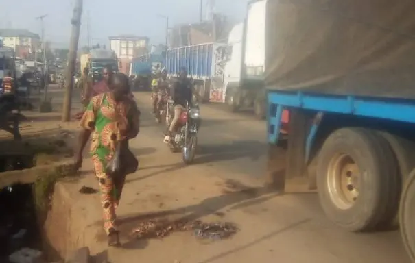 Trailer Crushes Mother, Two Daughters To Death In Ogbomoso 