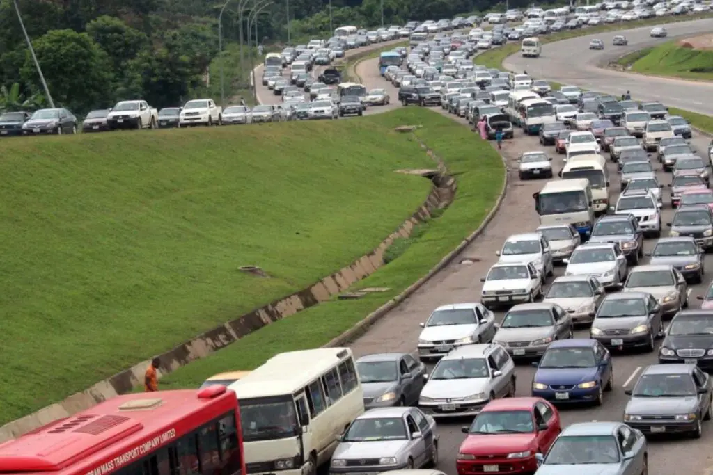 Four Days Gridlock Hits Minna-Suleja, Maje-Jere And Abuja-Kaduna Expressway 