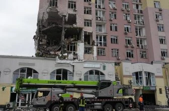 Russia attacks Kyiv, killing 1 ahead of Ukraine-US talks : NPR