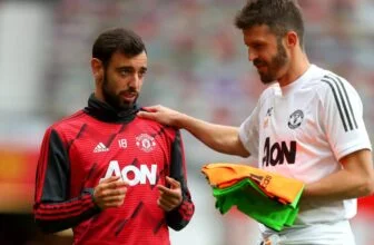 4-2-3-1 with Shaw & Dalot out, Mainoo starts