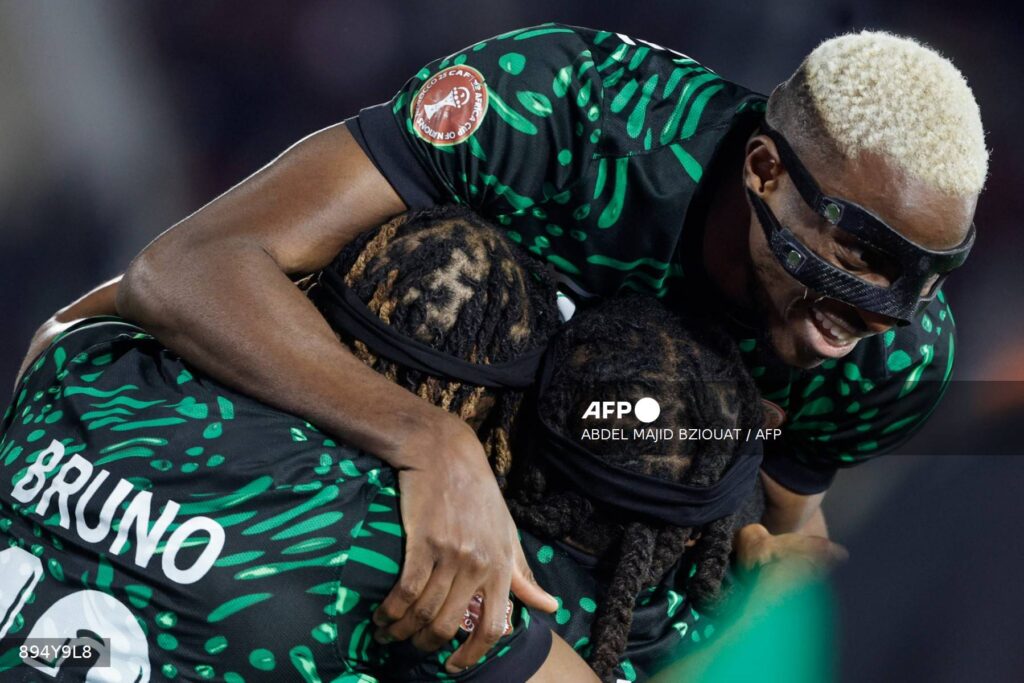 𝗩𝗜𝗗𝗘𝗢: 𝗢𝘀𝗶𝗺𝗵𝗲𝗻 𝘁𝗵𝗮𝗻𝗸𝘀 𝗳𝗮𝗻𝘀, 𝗲𝘅𝗽𝗿𝗲𝘀𝘀𝗲𝘀 𝗵𝗼𝗽𝗲 𝘁𝗼 𝗿𝗲𝗮𝗰𝗵 𝗔𝗙𝗖𝗢𝗡 𝗳𝗶𝗻𝗮𝗹 𝗮𝗳𝘁𝗲𝗿 𝗔𝗹𝗴𝗲𝗿𝗶𝗮 𝘃𝗶