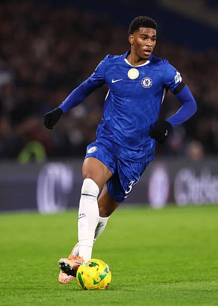 Bayern Munich are also monitoring the situation of young Chelsea centre-back Josh Acheampong 1 According to The Guardian, Bayern Munich are also monitoring the situation of yo