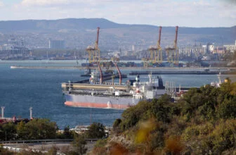 Are the West's tightening oil sanctions finally taking their toll on Russia’s economy?