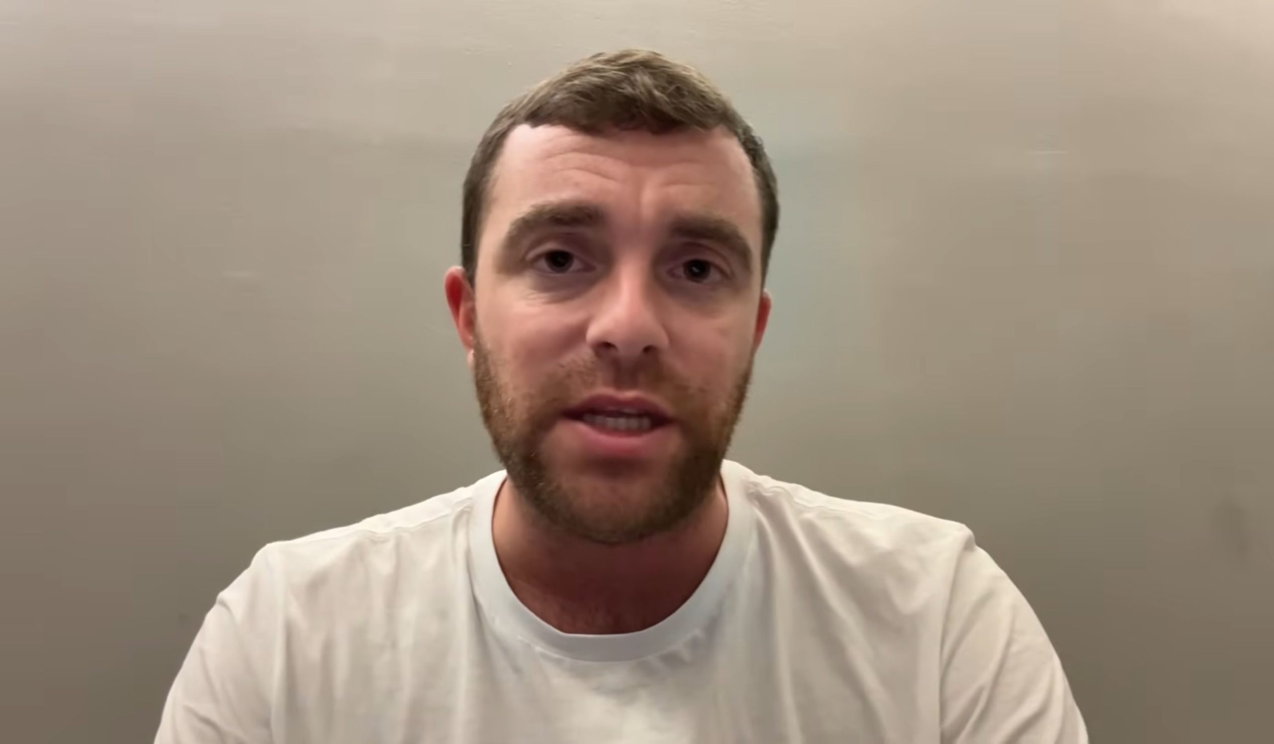 Fabrizio Romano speaking on his Youtube channel.