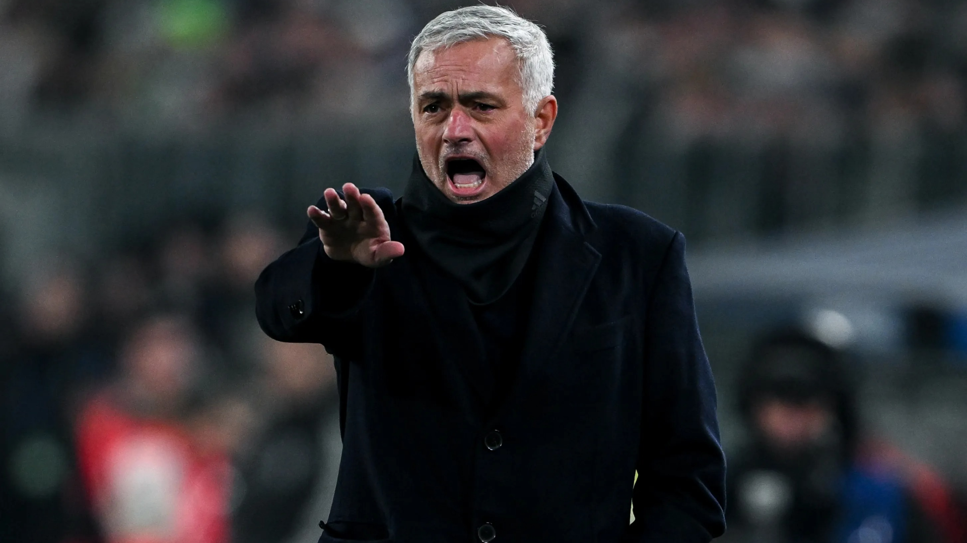 Hundreds of Benfica ultras confront Jose Mourinho and Nicolas Otamendi in furious protest