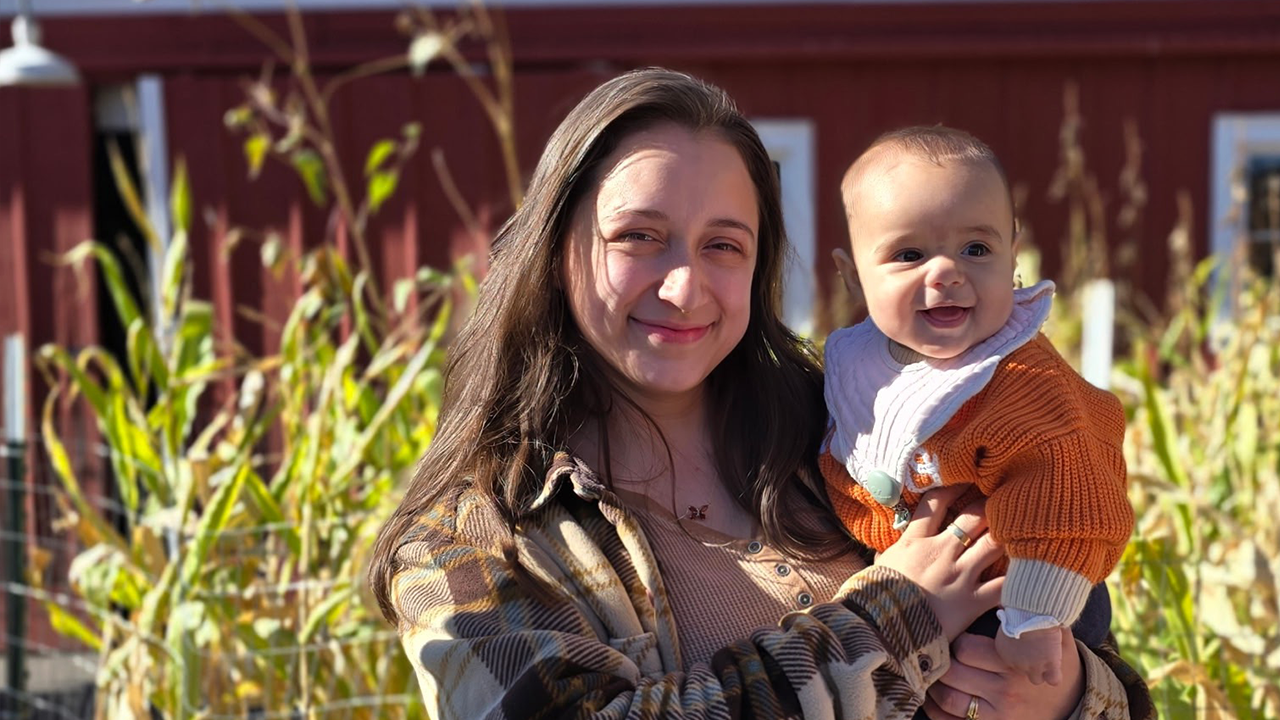 Illinois teen arrested for allegedly stabbing pregnant mom to death, setting home on fire 3 Illinois teen arrested for allegedly stabbing pregnant mom to death, setting home on fire