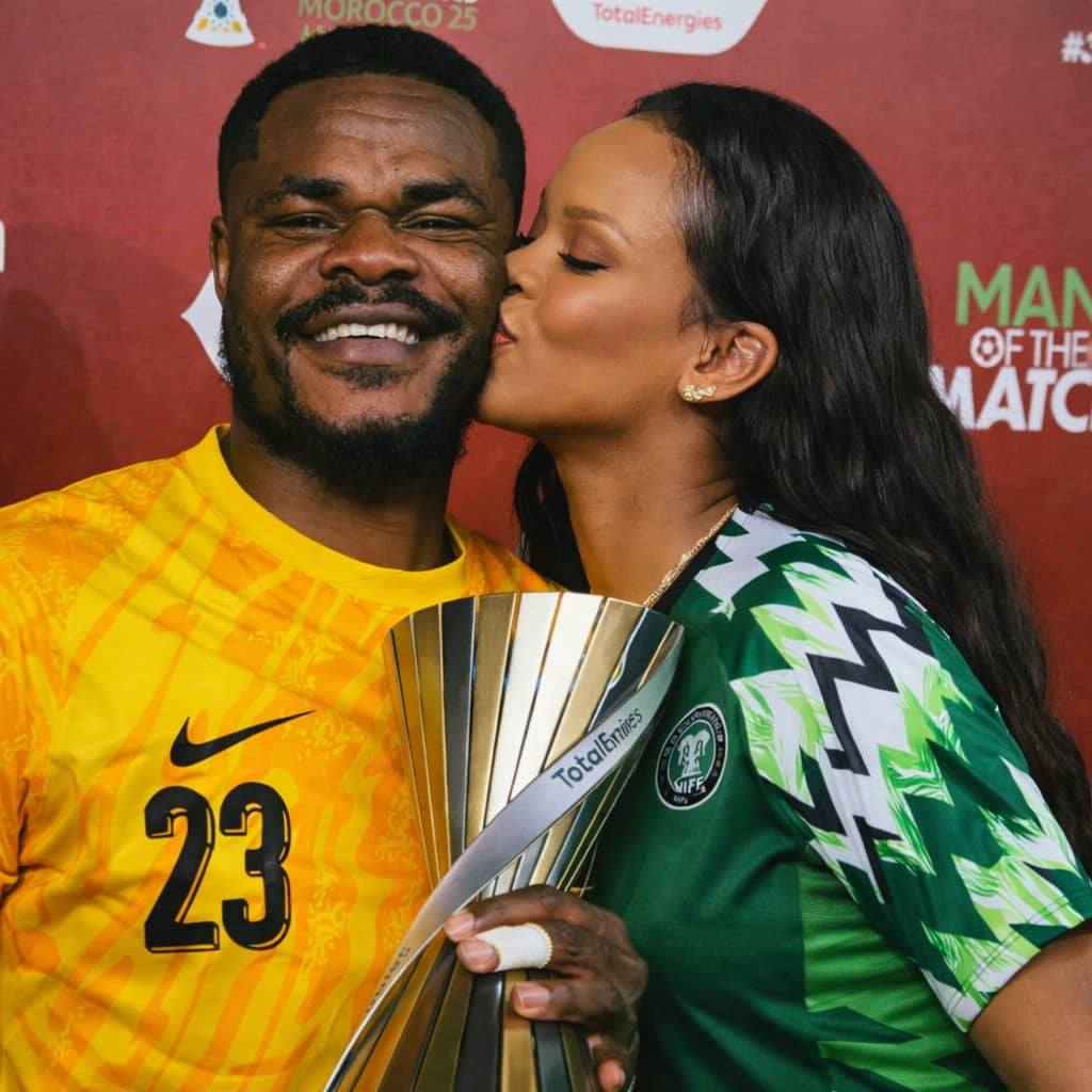 Sadio Mané of Senegal is left in serious pain after American superstar Rihanna r