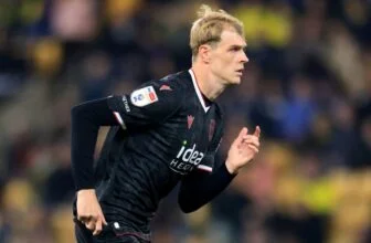 Toby Collyer completes loan move from Manchester United to Hull City