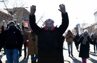 Unrest in Minneapolis after ICU nurse is shot and killed during ICE crackdown