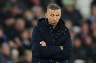 Former Wolves Boss O'Neil Replaces Rosenior at Strasbourg