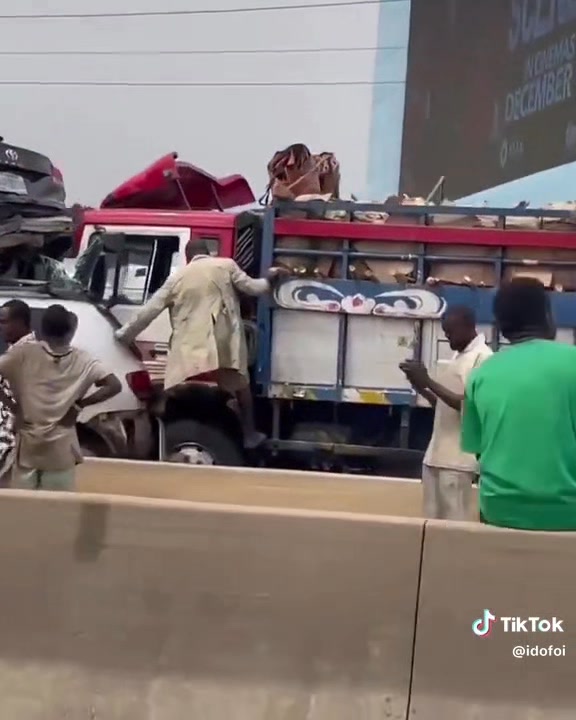 Truck Nearly Crushes Family in Ghastly Otedola Bridge Crash
