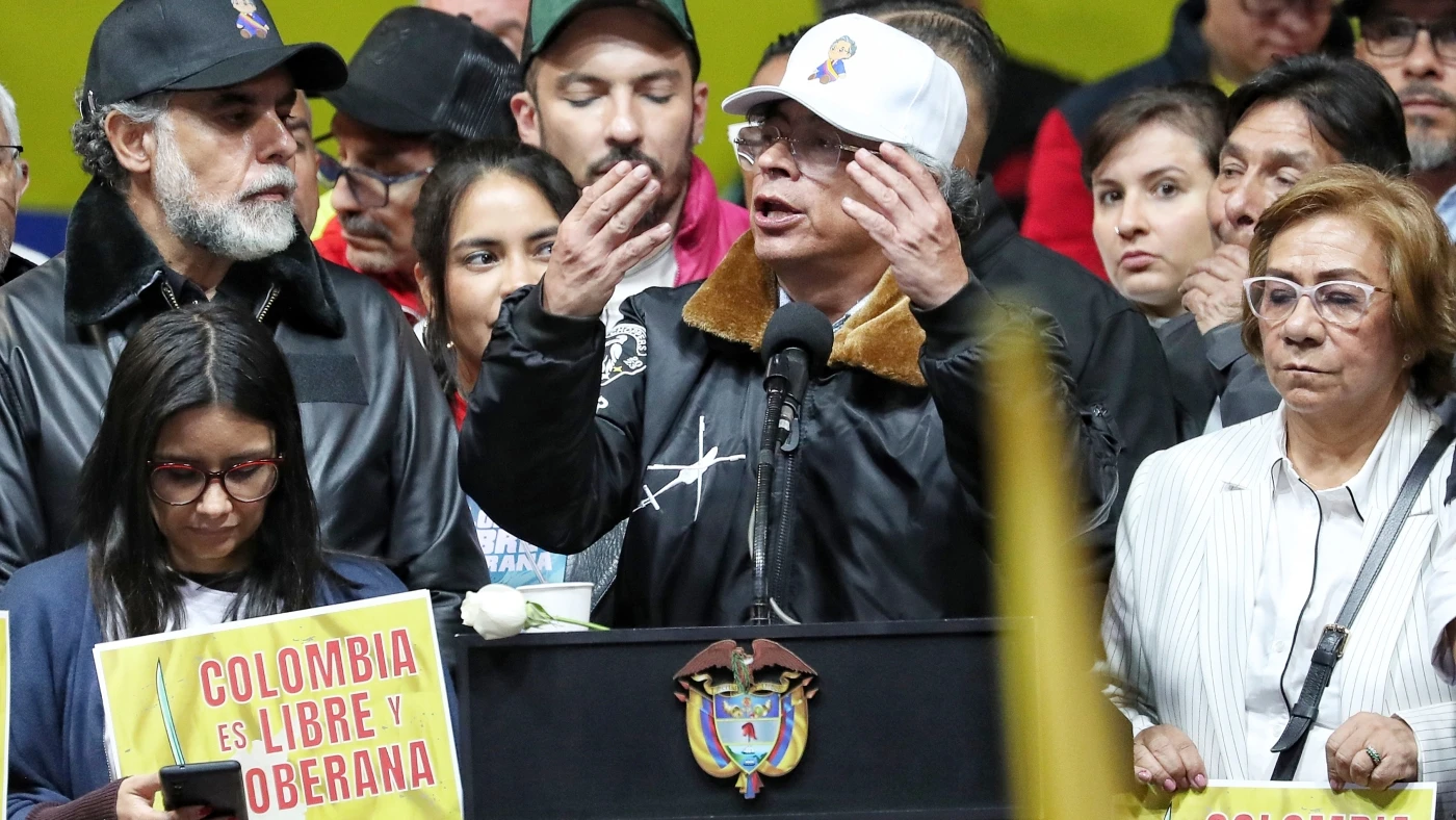 Trump invites Colombian president to White House after threatening his country with military strike : NPR