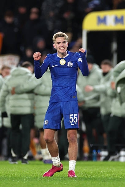 18-year-old Jesse Derry over the moon after making his Chelsea debut