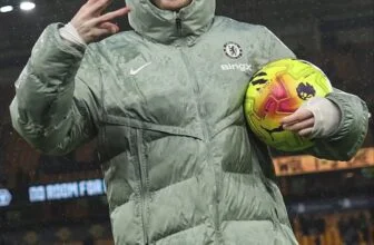 Bruno Fernandes sends message to Cole Palmer after his hat-trick