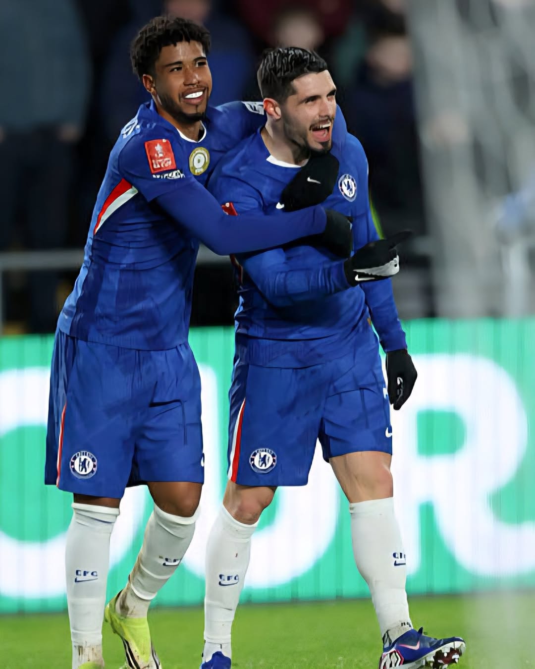 Chelsea cruised into the FA Cup fifth round 1 Chelsea cruised into the FA Cup fifth round with a dominant 4–0 victory over Hul
