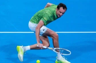 Medvedev cruise past Jenson Brooksby to reach Dubai s'final