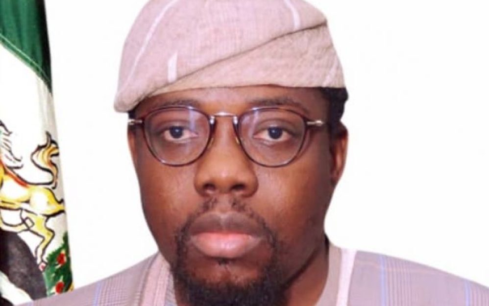 Osun Speaker, 24 PDP lawmakers defect to Accord Party