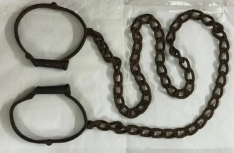 Scottish Antiques Auction Selling Neck Shackles Accused of ‘Profiting from Slavery’