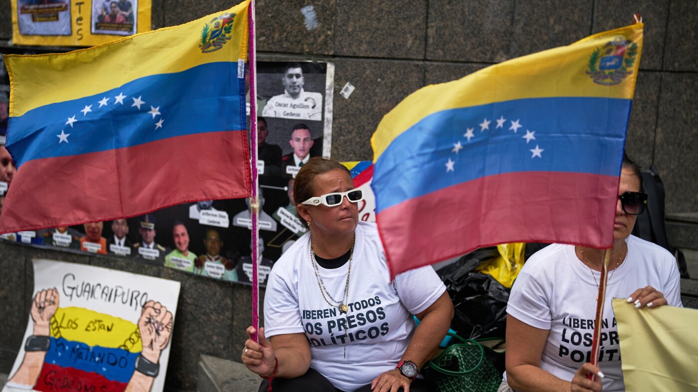 Venezuela approves amnesty that may release of hundreds detained for political reasons : NPR
