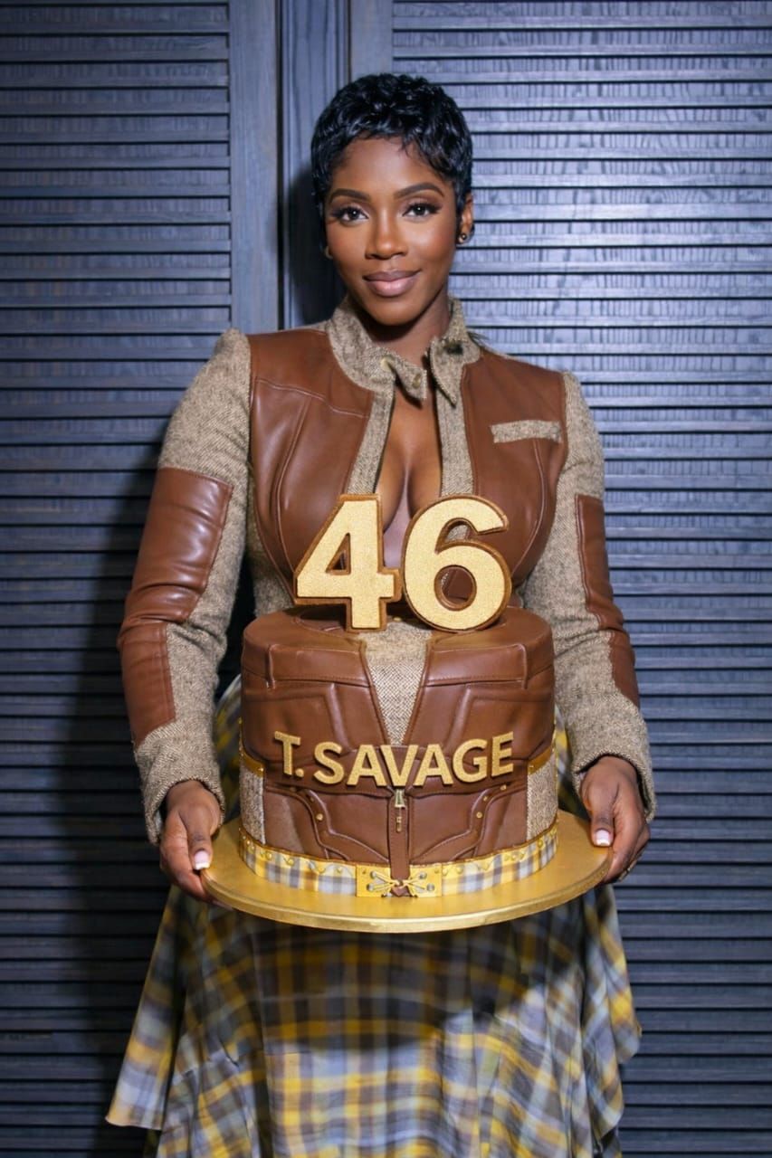 Who else has noticed that Tiwa Savage seems to be aging backward and becoming mo