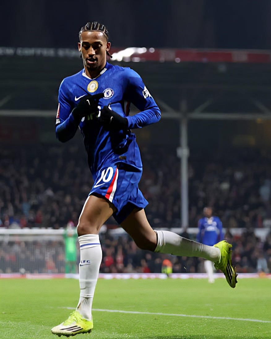 Alan Shearer Full of Praise for João Pedro