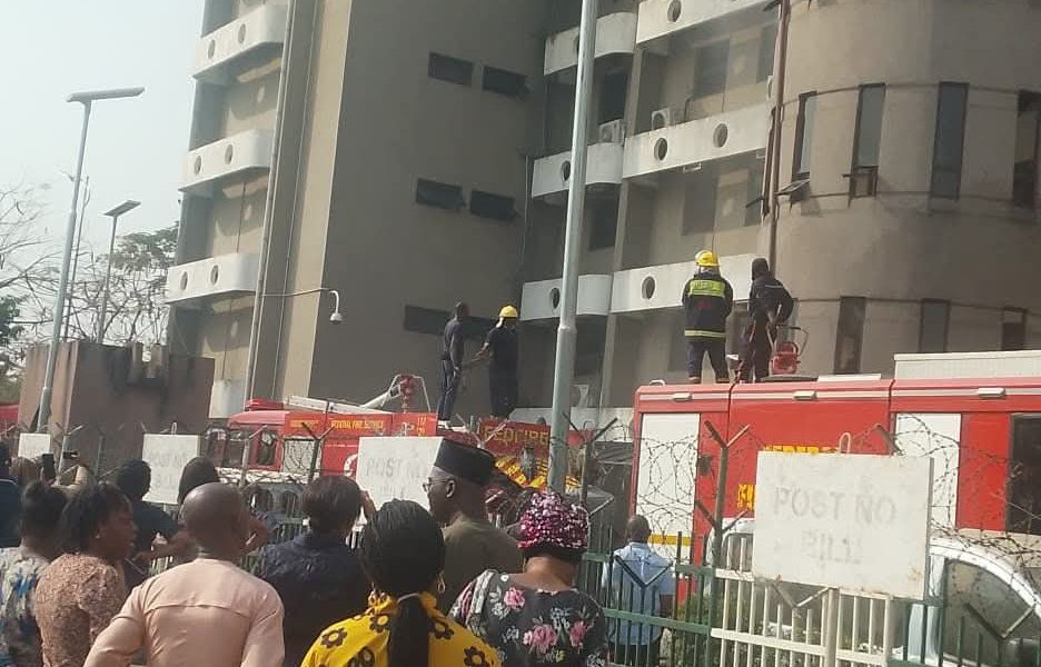 BREAKING: Fire engulfs section of Federal Secretariat in Abuja 1 BREAKING: Fire engulfs section of Federal Secretariat in Abuja