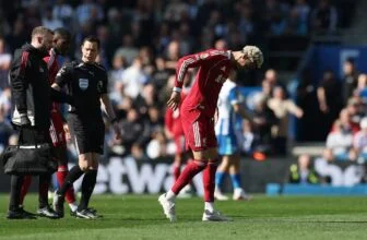 Brighton vs Liverpool LIVE: Hugo Ekitike injury latest after Reds stumble to another Premier League defeat