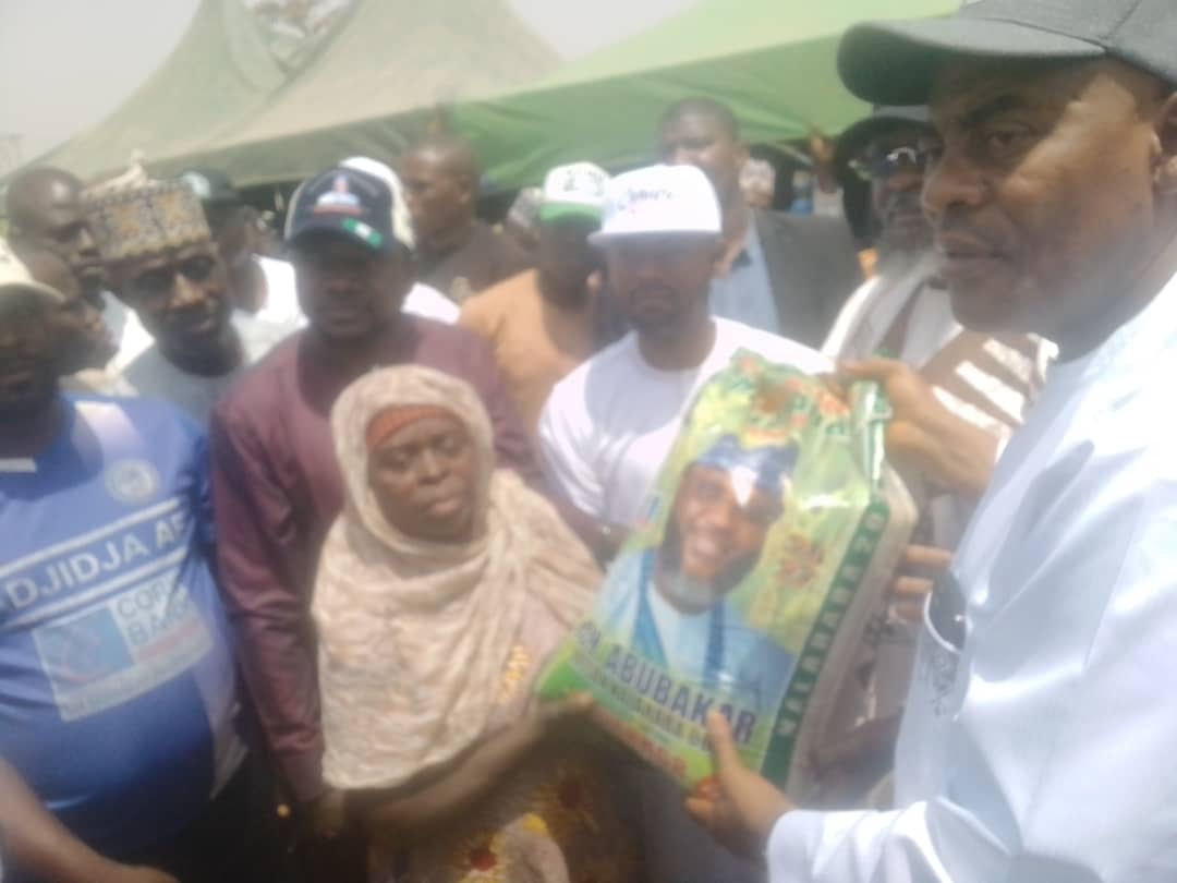 Lawmaker Distributes Ramadan, Lenten Palliatives In Karu 1 Lawmaker Distributes Ramadan, Lenten Palliatives In Karu