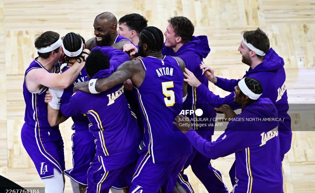 LeBron James breaks NBA appearance record in Lakers win