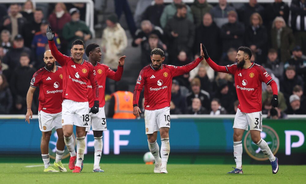 Roberto Carlos sends message to Man Utd star, who won 100% aerial duels vs Aston Villa