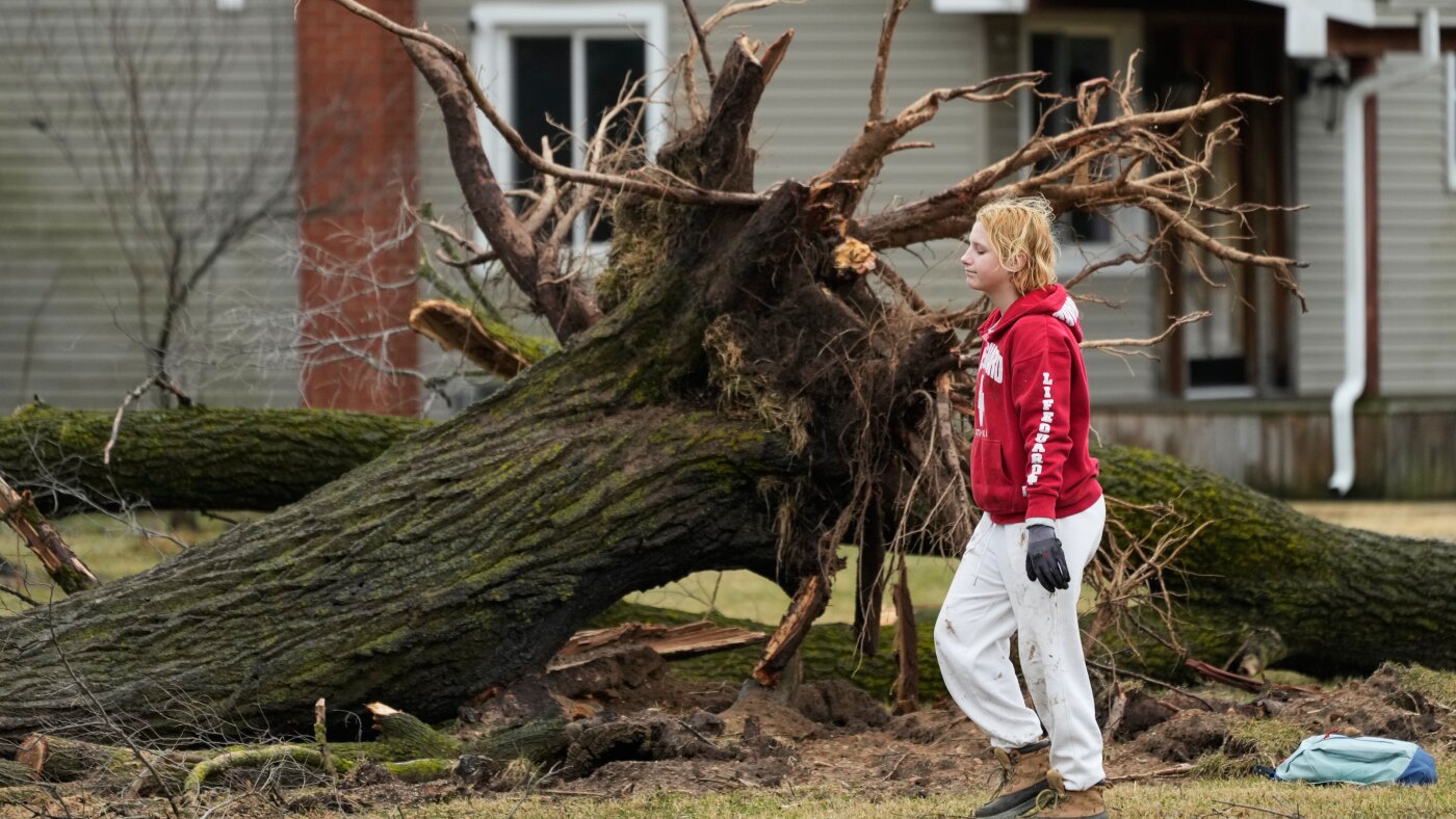 Suspected tornadoes kill 6 in Michigan, Oklahoma : NPR