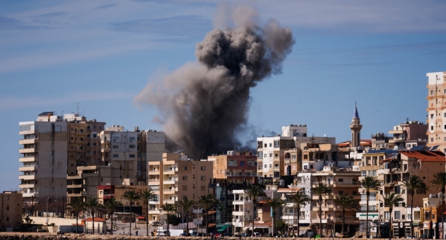 Tehran Receives US Plan To End Mideast War, As Iran Fires At US Carrier • Channels Television 6 Tehran Receives US Plan To End Mideast War, As Iran Fires At US Carrier • Channels Television