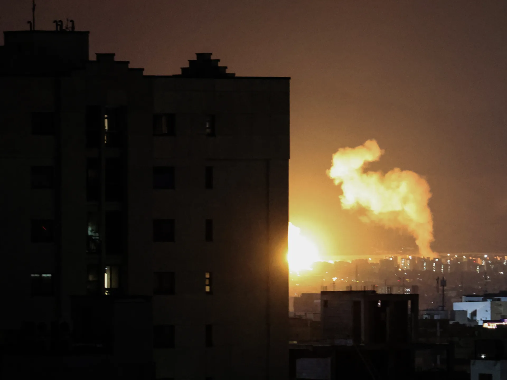 US and Israel attacking Iran at ‘record pace’, war monitor says | Israel-Iran conflict News