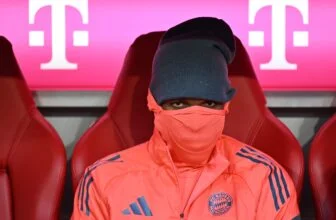 Nicolas Jackson on the bench for Bayern Munich.