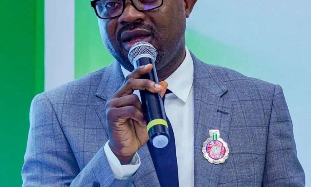 FG orders withdrawal of passports from Nigerians who renounce citizenship 1 FG orders withdrawal of passports from Nigerians who renounce citizenship