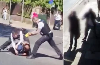 Golders Green terror attack latest: Starmer heckled by protesters after north London stabbing