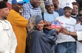 2face's wife, Edo PDP lawmakers defect to NDC