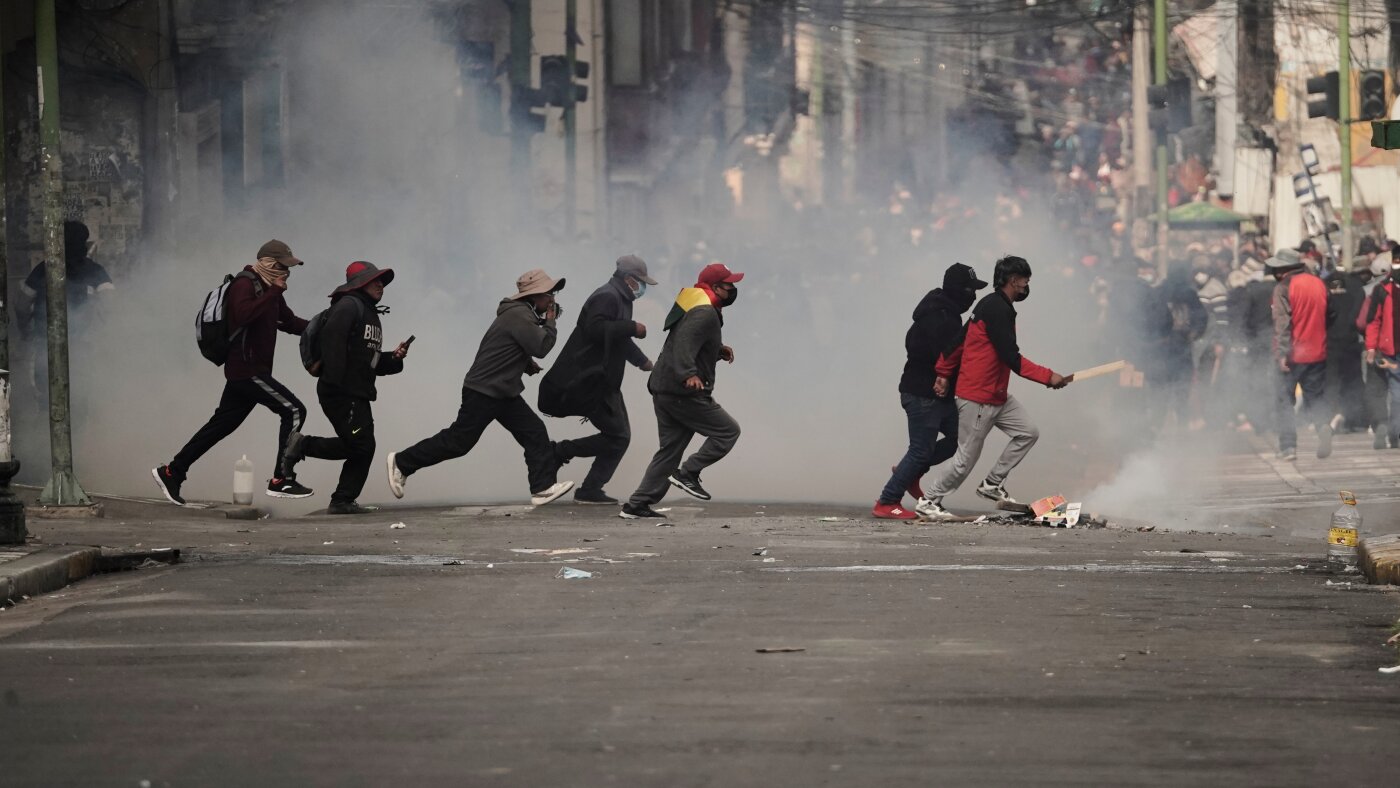 Bolivia's capital under siege as protests deepen crisis for President Paz : NPR 3 Bolivia's capital under siege as protests deepen crisis for President Paz : NPR